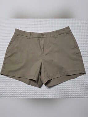 NWT Magellan Women’s Khaki Chino Shorts